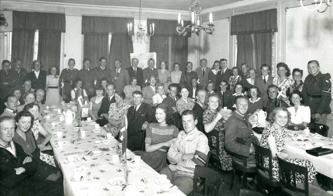 Dines Bogø