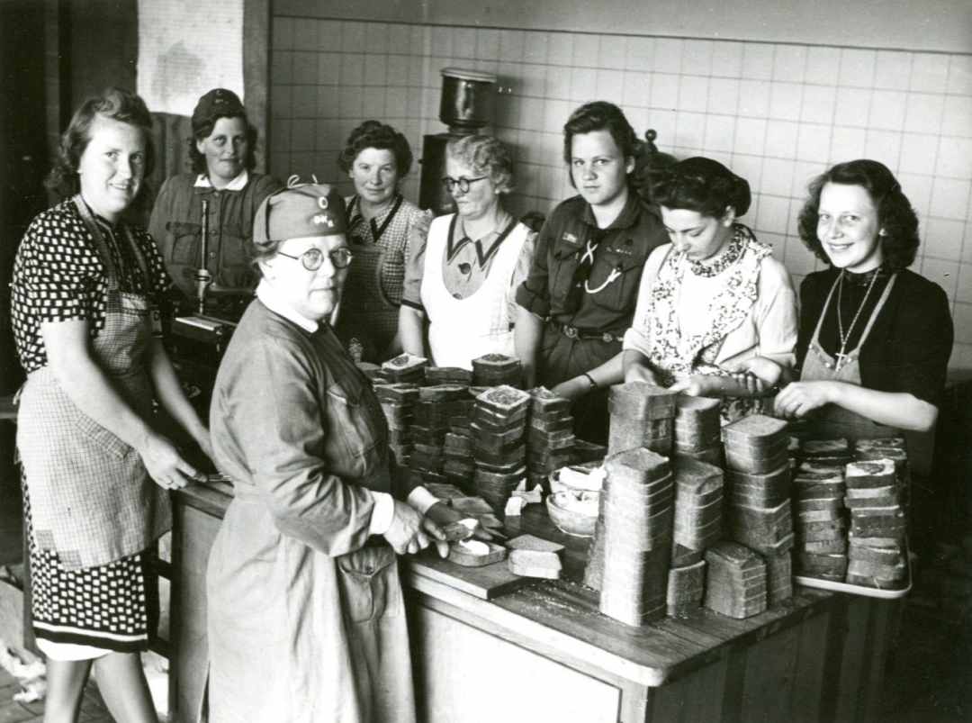 Dines Bogø